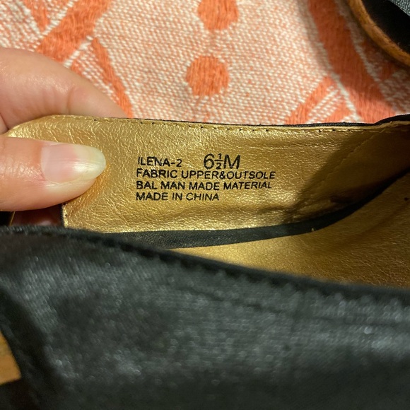 CL by Laundry black satin wedge - Picture 6 of 7